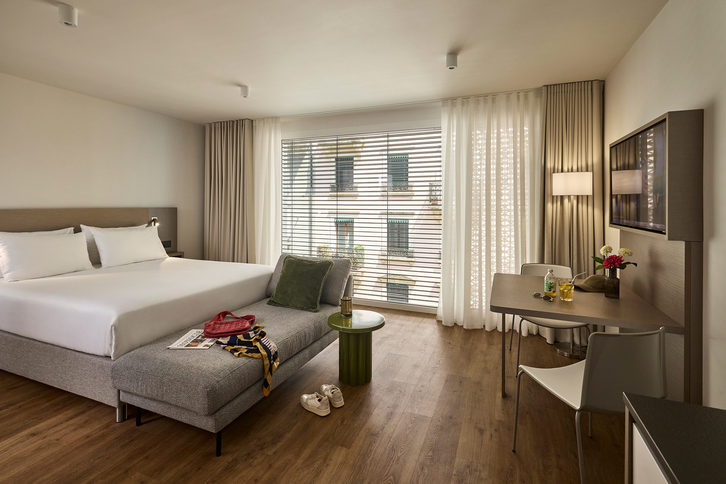 Base_Geneva_07_25_1709_FA