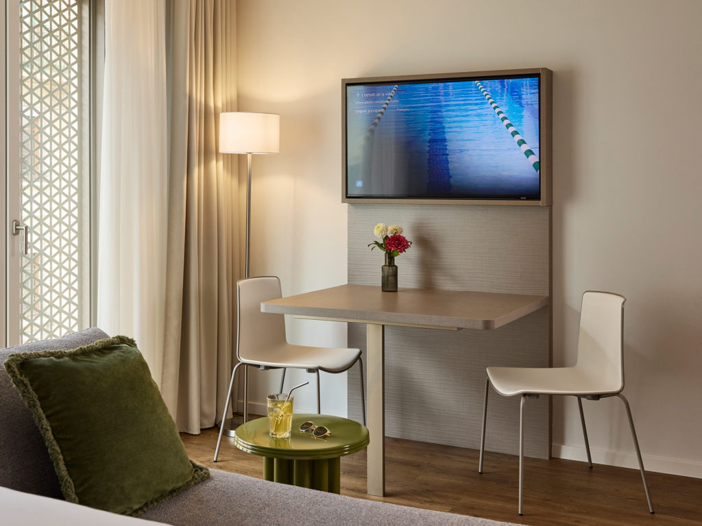 Base_Geneva_07_25_1721_FA