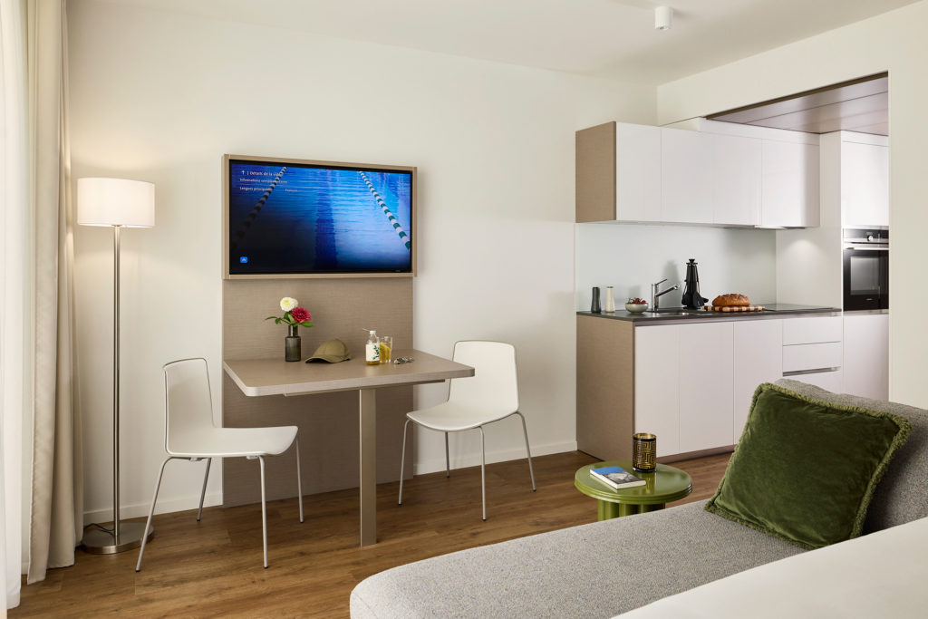 Base_Geneva_07_25_1738_FA