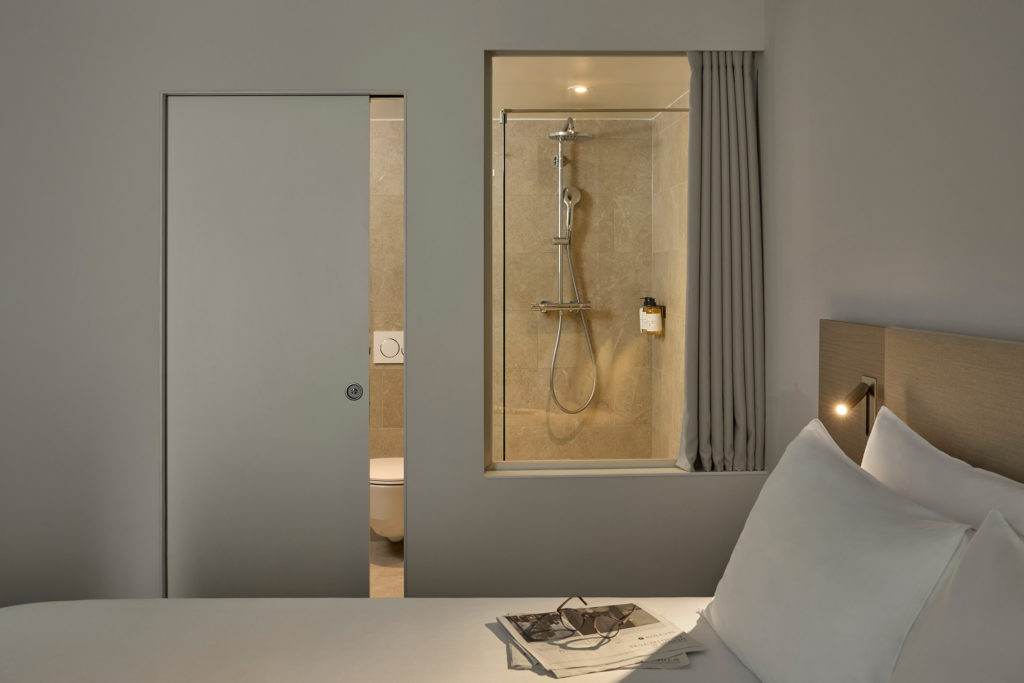 Base_Geneva_07_25_1771_FA