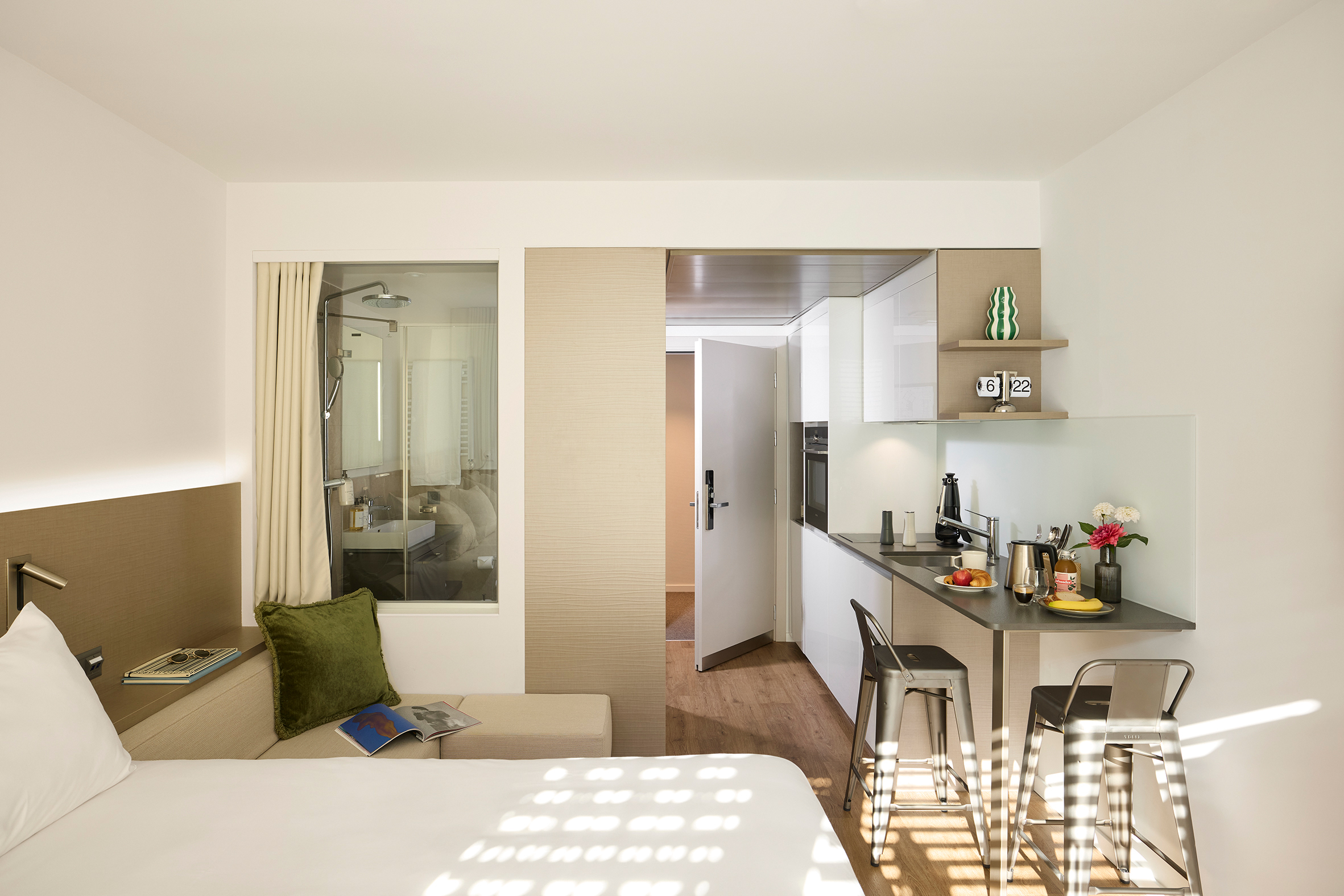 Base_Geneva_07_25_1962_FA