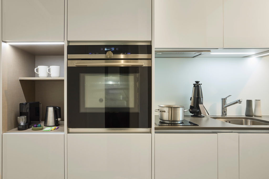 Base_Geneva_07_25_1995_FA